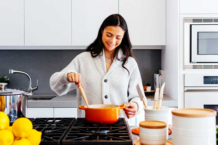 Experience Contaminant-Free Cooking with the Gentoo Glass Water Filter Pitcher